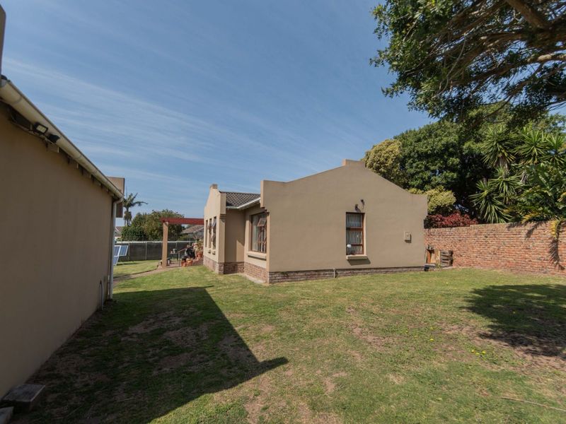 House For Sale in Miramar - Photo 7