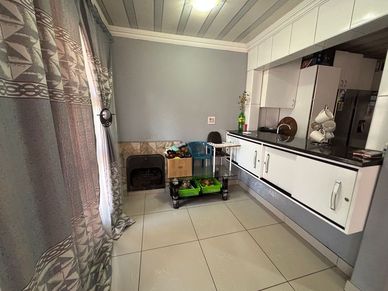 House For Sale in Goudrand - Photo 6