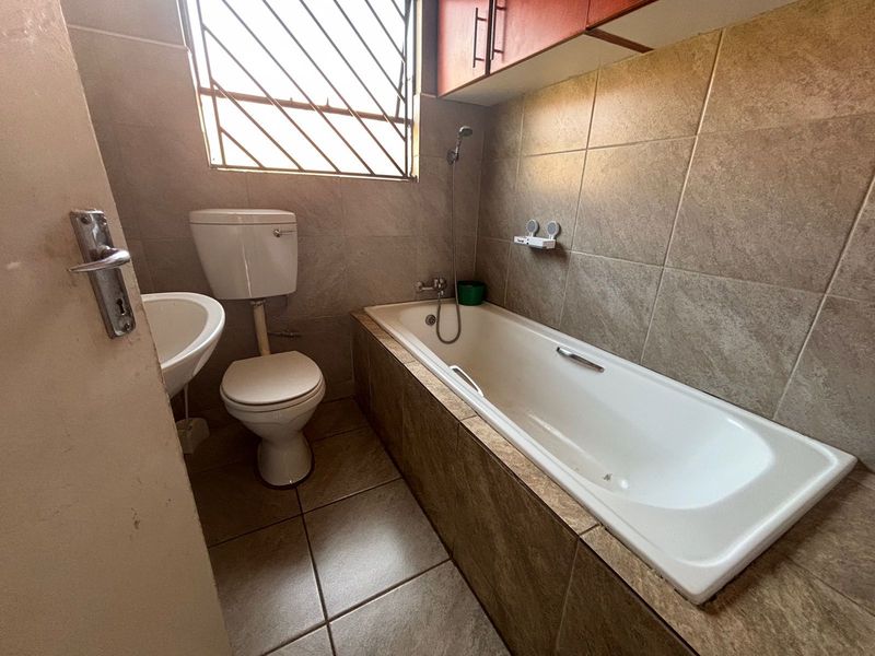 House For Sale in Goudrand - Photo 8