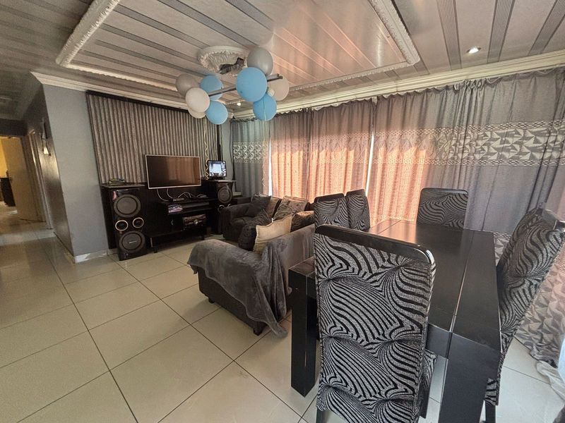 House For Sale in Goudrand - Photo 3