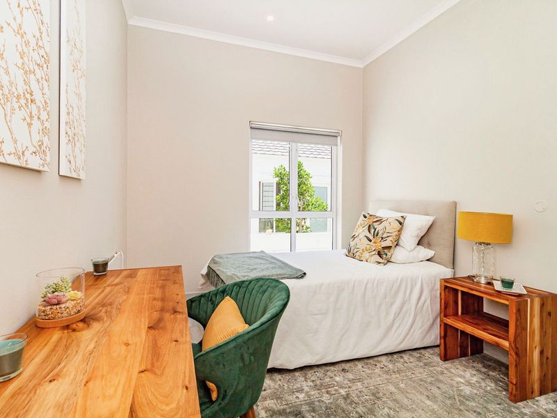 Apartment For Sale in Heritage Park - Photo 3