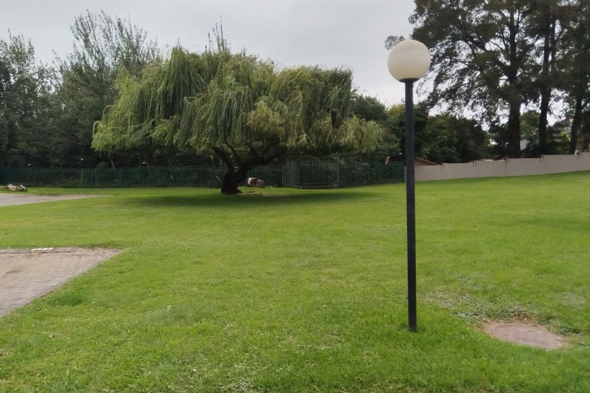 Apartment For Sale in Glenanda - Photo 2