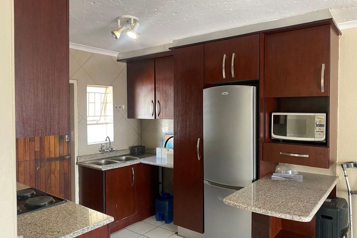 Apartment For Sale in Glenanda - Photo 5