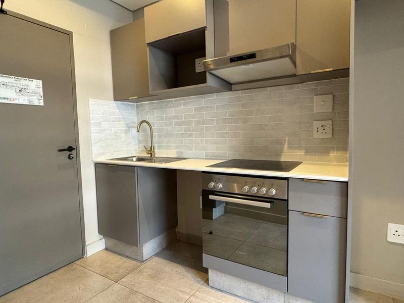 Apartment For Sale in Sandown - Photo 7