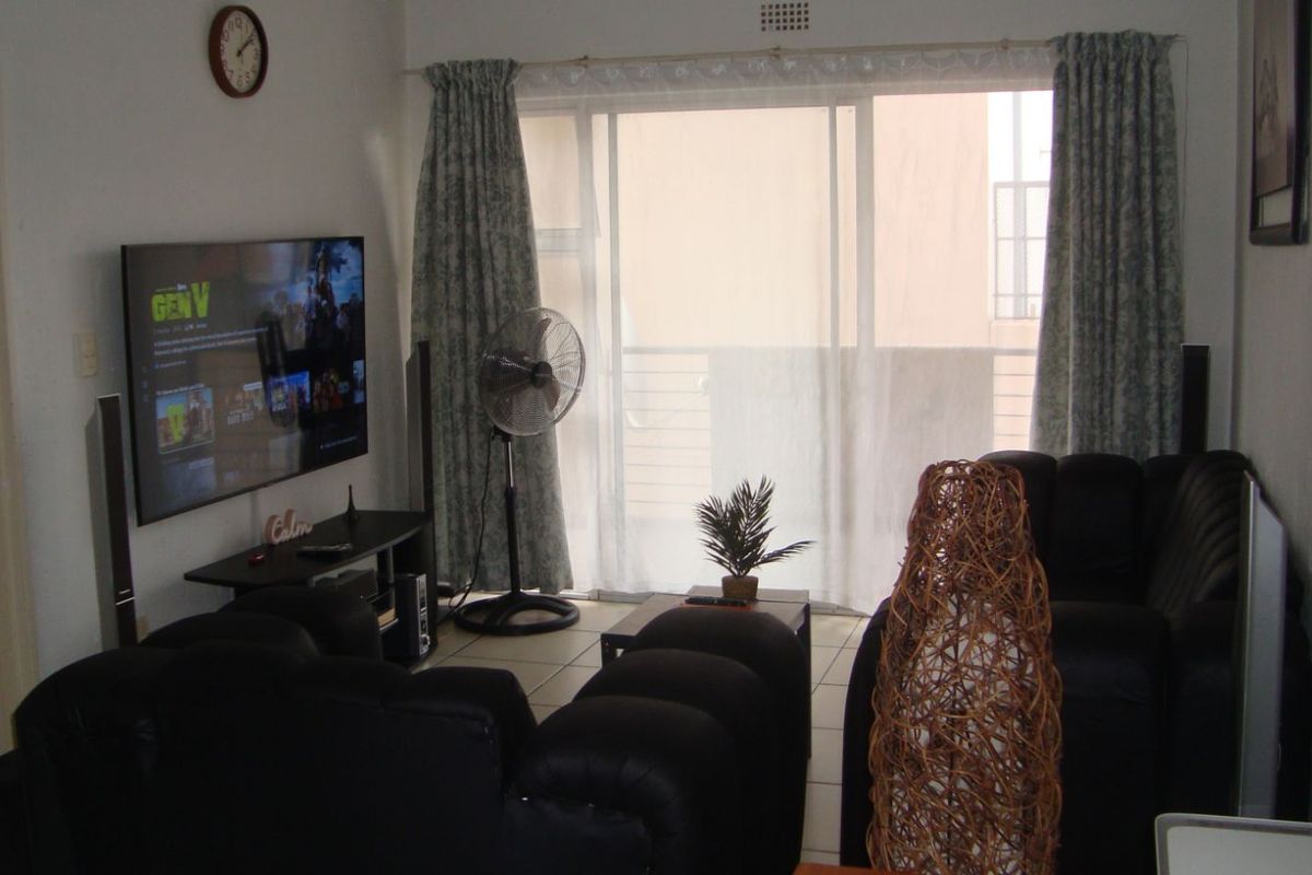Apartment For Sale in Ferndale - Photo 2