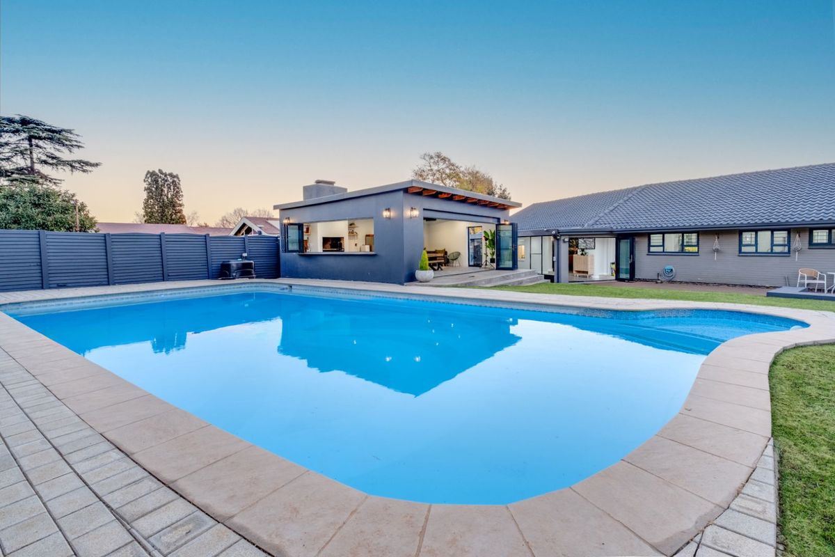 House For Sale in Noordheuwel - Photo 2