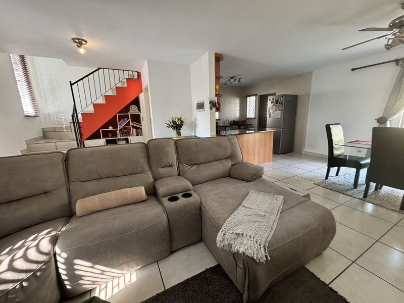 House For Sale in North Riding - Photo 6