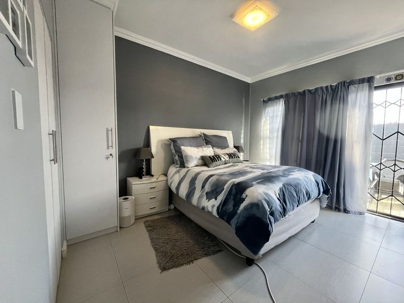 House For Sale in Parklands - Photo 7