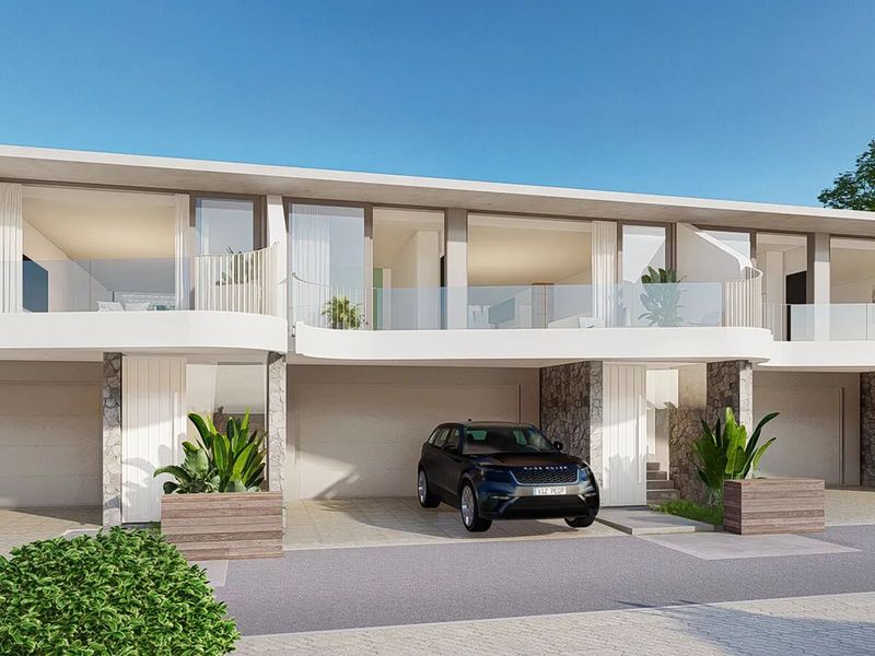 Townhouse For Sale in Seaton Estate - Photo 2