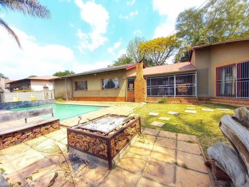 House For Sale in Pretoria Gardens - Photo 2