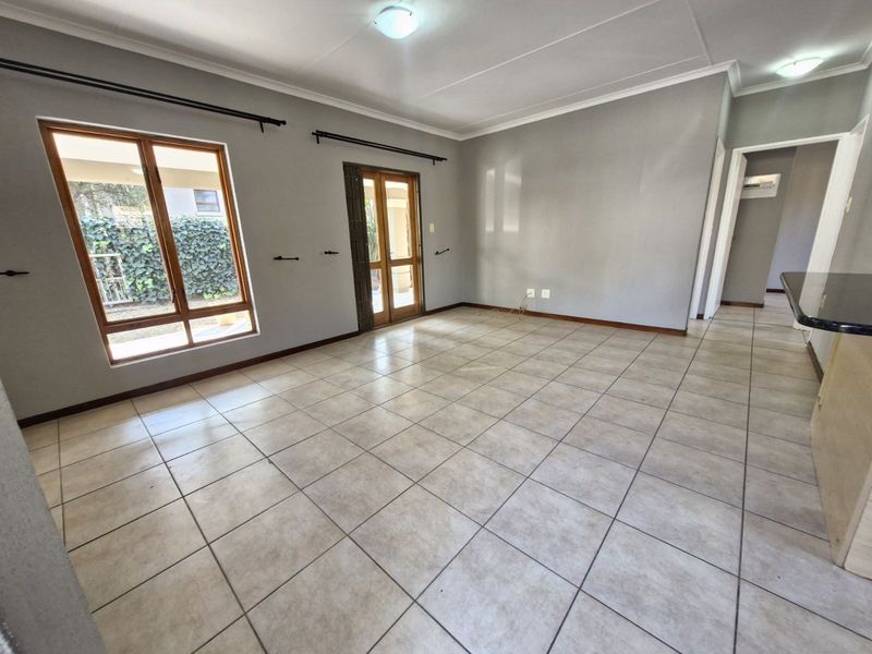Townhouse For Sale in Fourways - Photo 3