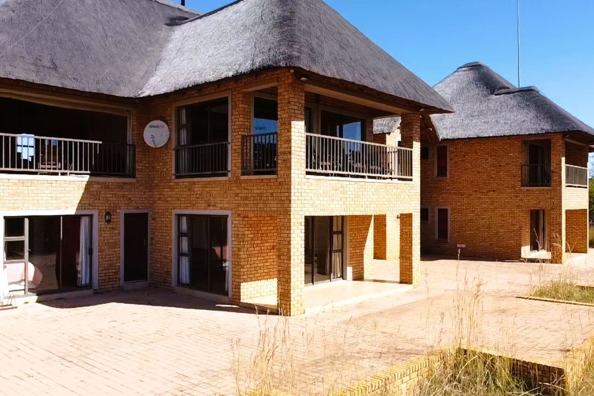 House For Sale in Zebula Golf Estate - Photo 3