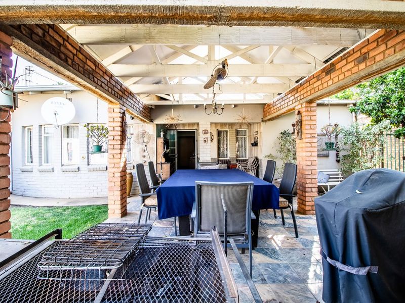 House For Sale in Villieria - Photo 2