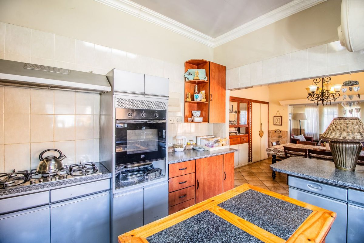 House For Sale in Villieria - Photo 5