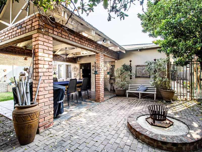 House For Sale in Villieria - Photo 3