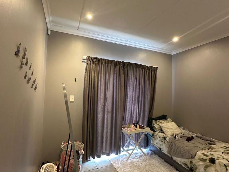 Apartment For Sale in Universitas - Photo 4