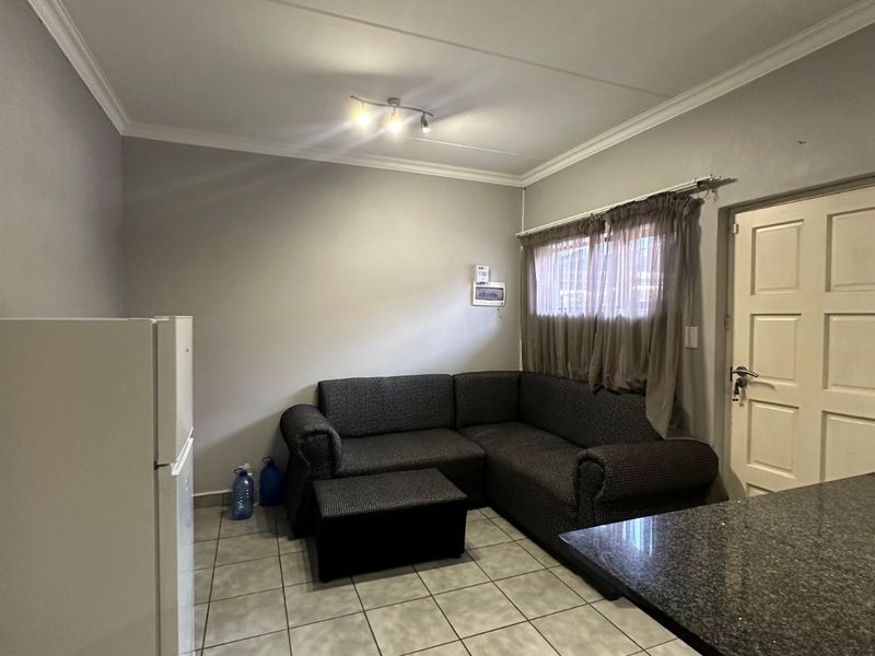 Apartment For Sale in Universitas - Photo 3