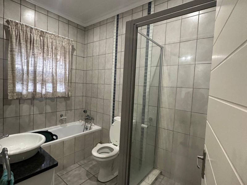 Apartment For Sale in Universitas - Photo 5