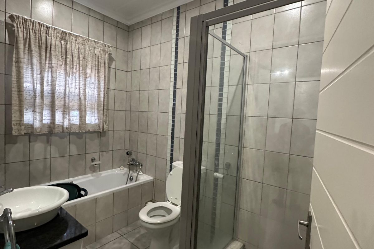 Apartment For Sale in Universitas - Photo 5