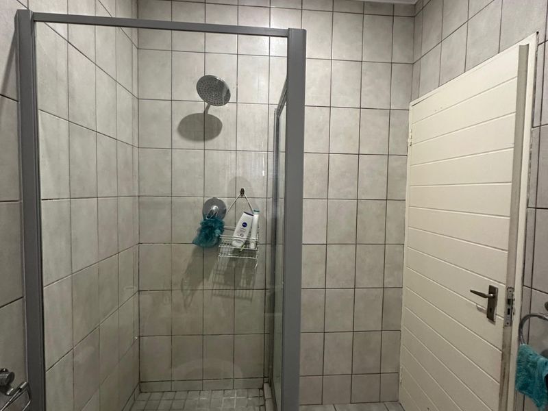 Apartment For Sale in Universitas - Photo 6