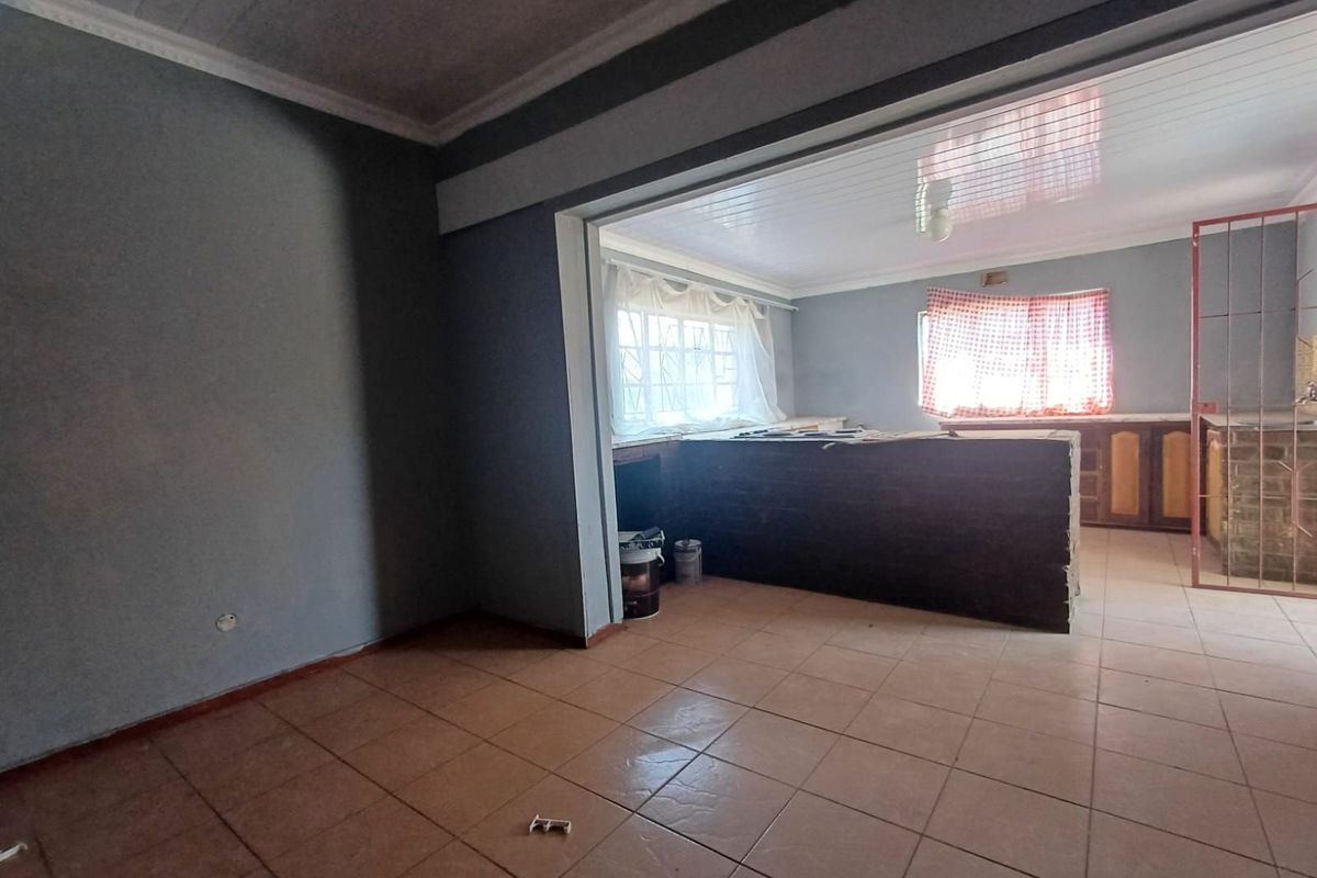 House For Sale in Randlespark - Photo 3