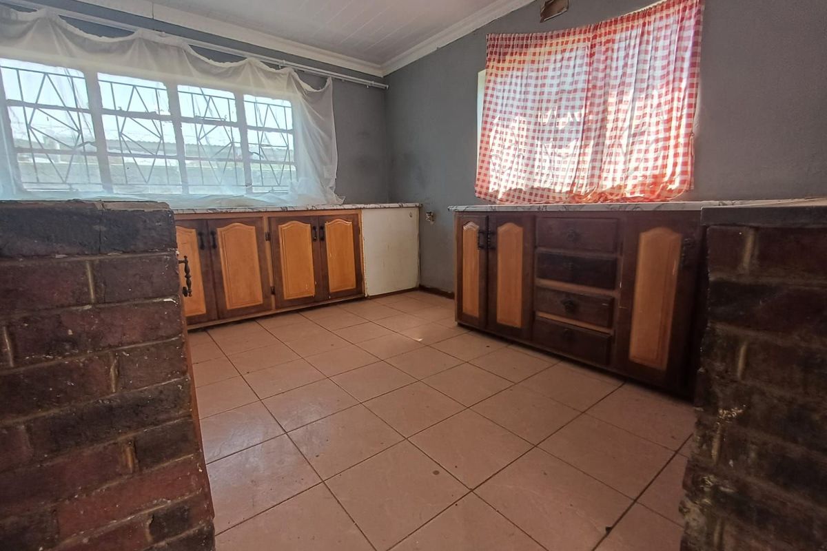 House For Sale in Randlespark - Photo 5