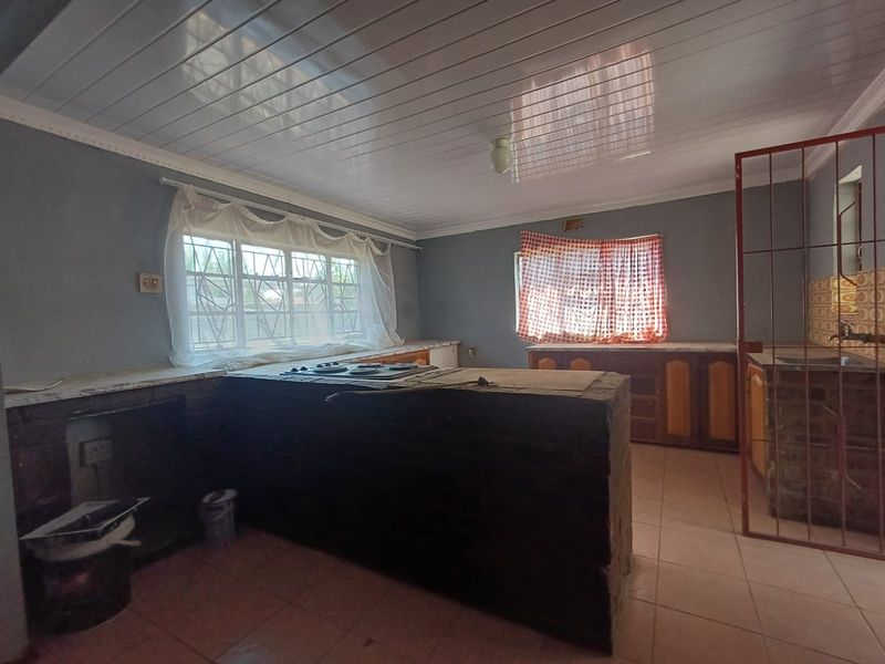 House For Sale in Randlespark - Photo 4