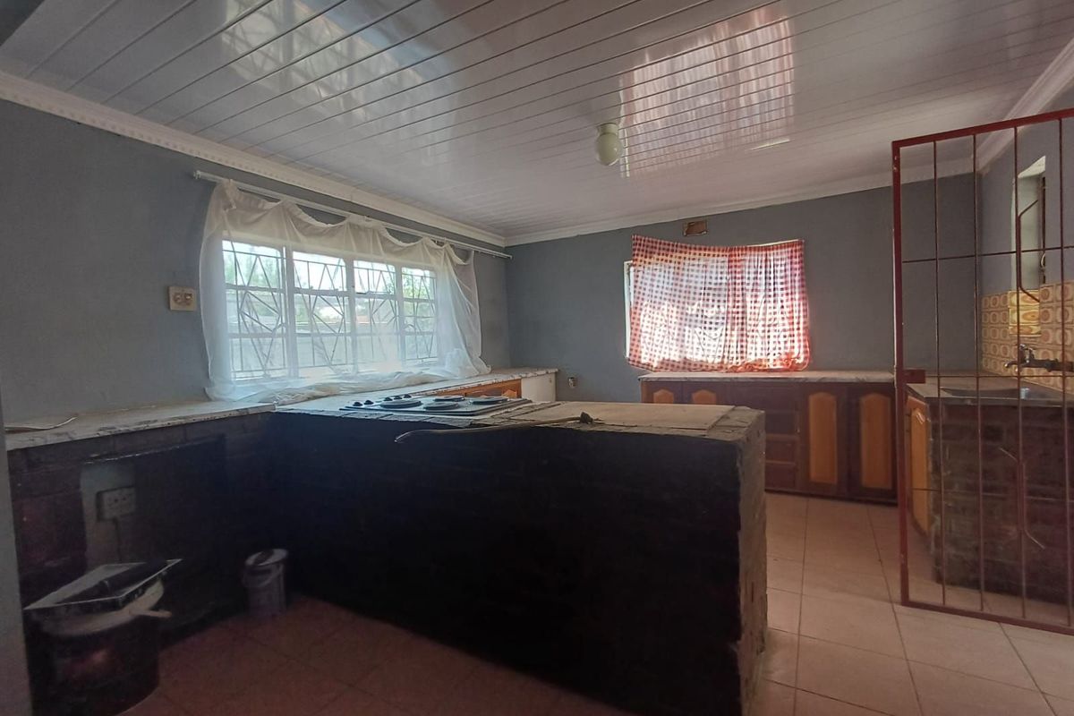 House For Sale in Randlespark - Photo 4