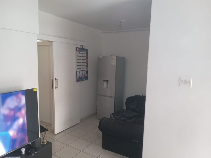 Apartment For Sale in Muckleneuk - Photo 4