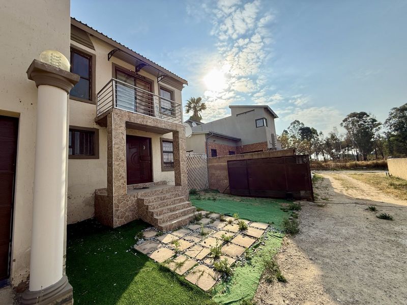 House For Sale in Illiondale - Photo 2