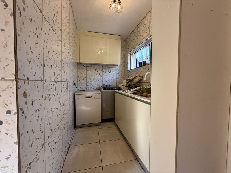 House For Sale in Illiondale - Photo 10