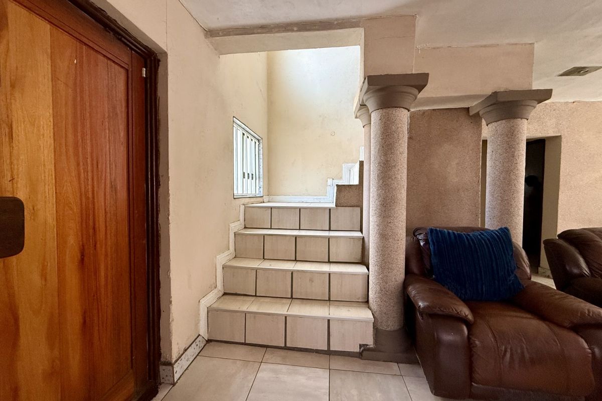 House For Sale in Illiondale - Photo 3