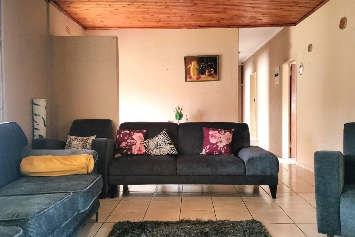 House For Sale in Witpoortjie - Photo 5
