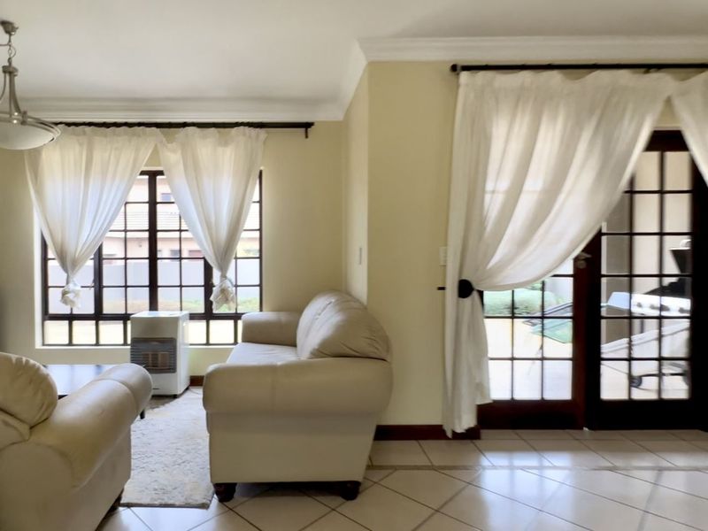 Townhouse For Sale in Kosmosdal - Photo 10