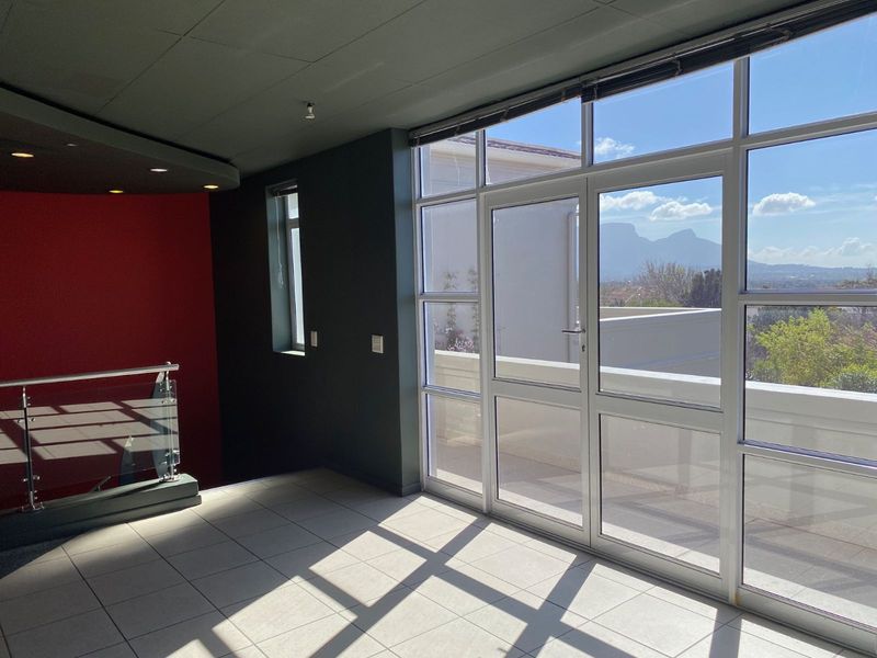 Commercial To Rent in Silvertree Estate - Photo 6