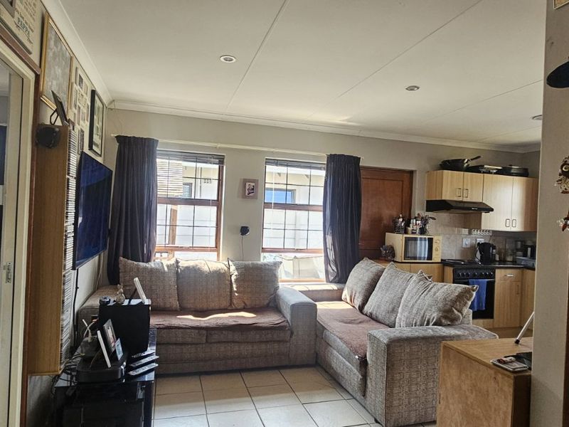 House For Sale in Parsonsvlei - Photo 8