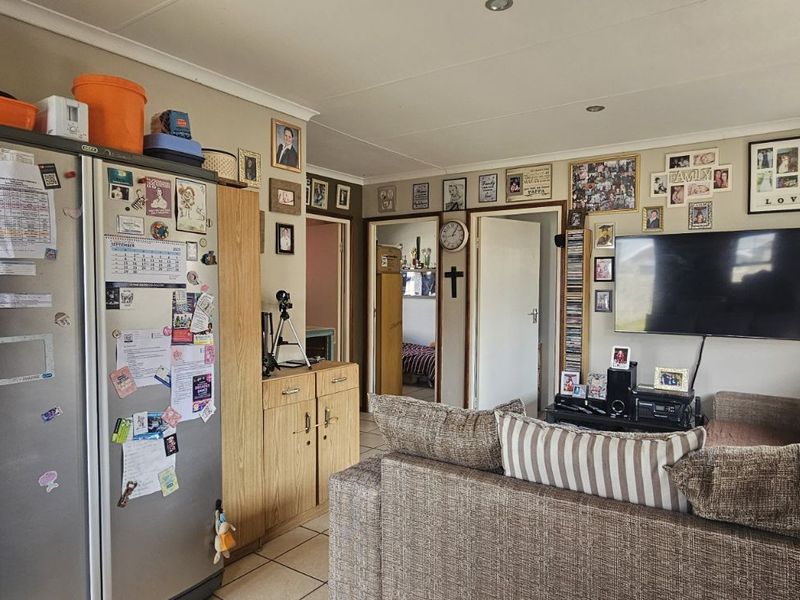 House For Sale in Parsonsvlei - Photo 5