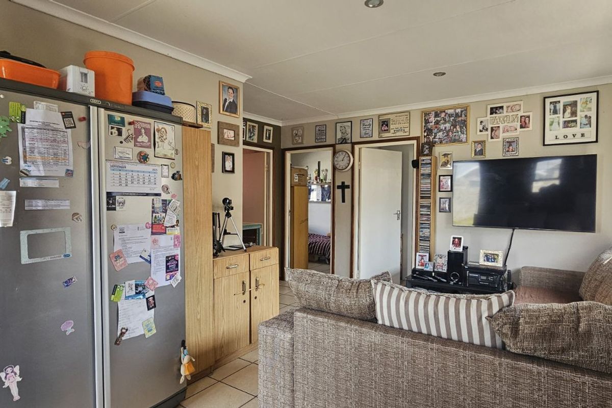 House For Sale in Parsonsvlei - Photo 5