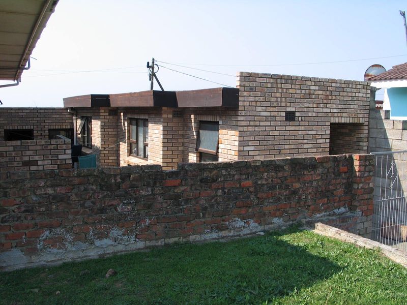 House For Sale in Palm Ridge - Photo 6