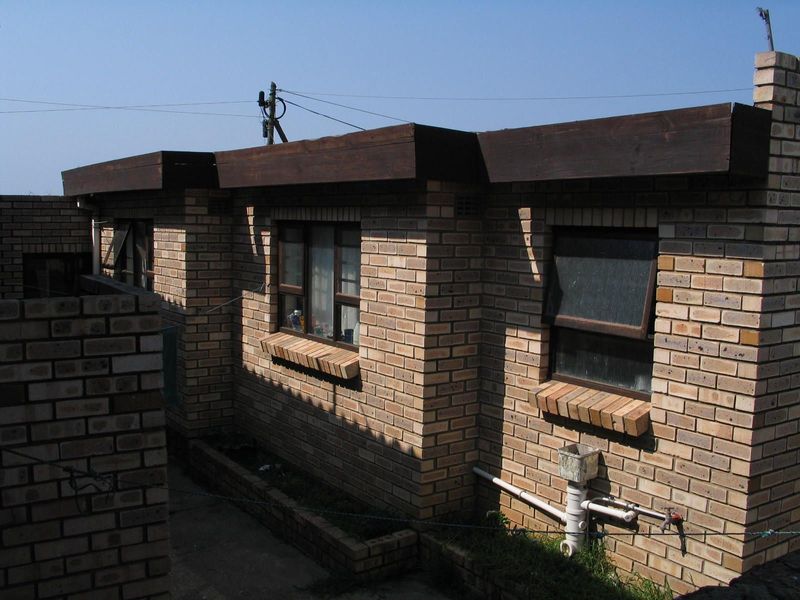 House For Sale in Palm Ridge - Photo 9