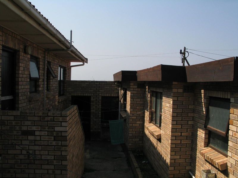 House For Sale in Palm Ridge - Photo 8