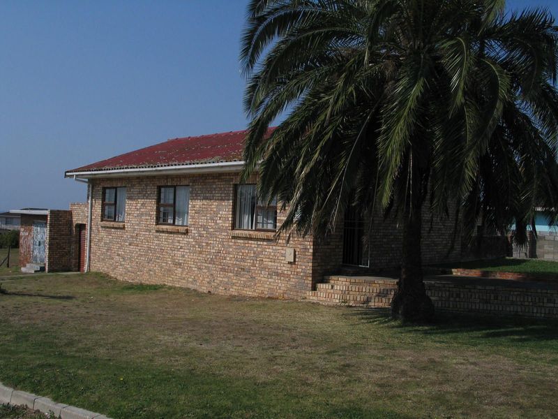 House For Sale in Palm Ridge - Photo 2