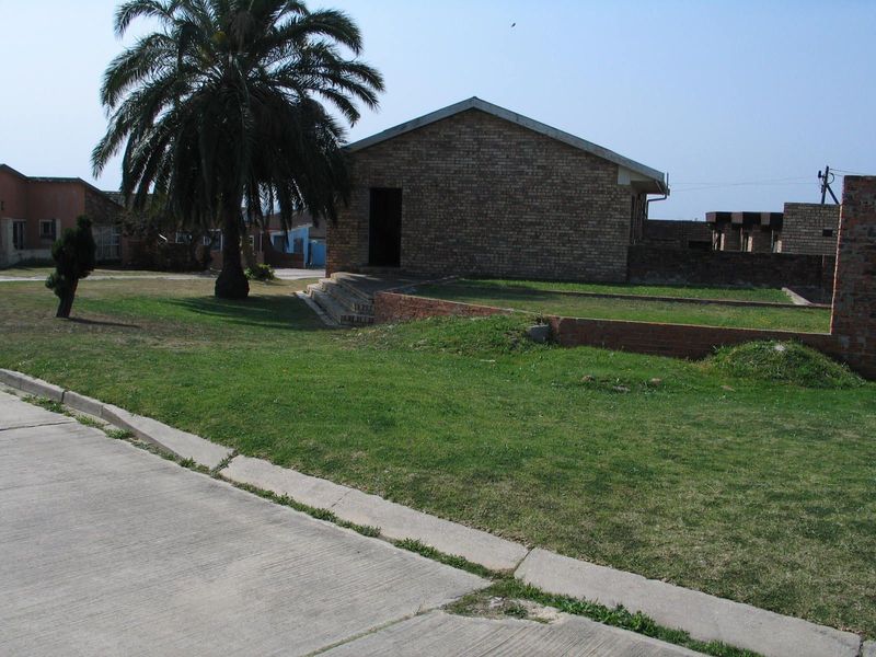 House For Sale in Palm Ridge - Photo 4