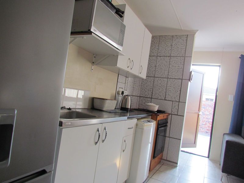 House For Sale in Walmer Link - Photo 5