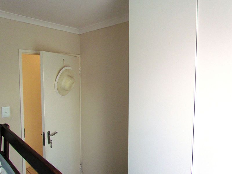 House For Sale in Walmer Link - Photo 10