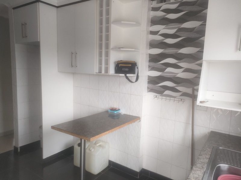 House For Sale in Esikhawini Central - Photo 7