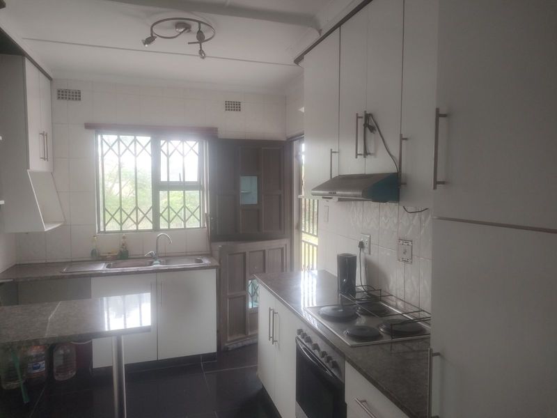 House For Sale in Esikhawini Central - Photo 5