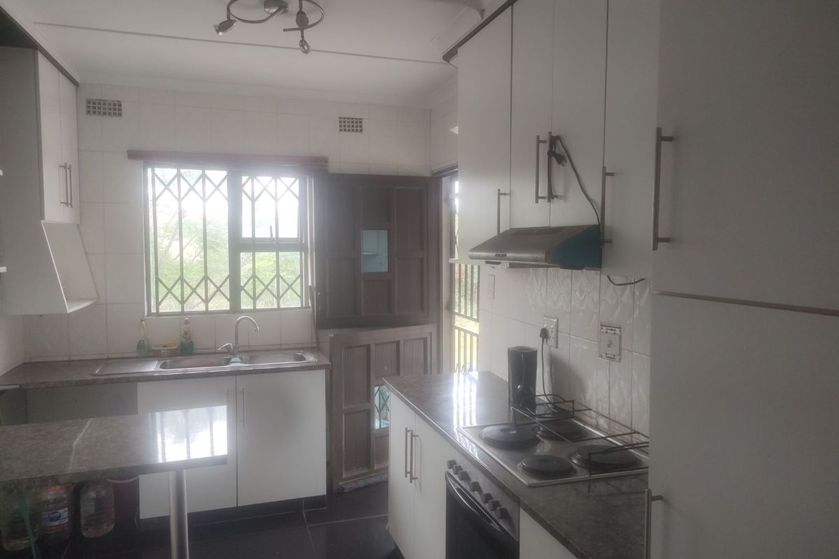 House For Sale in Esikhawini Central - Photo 5