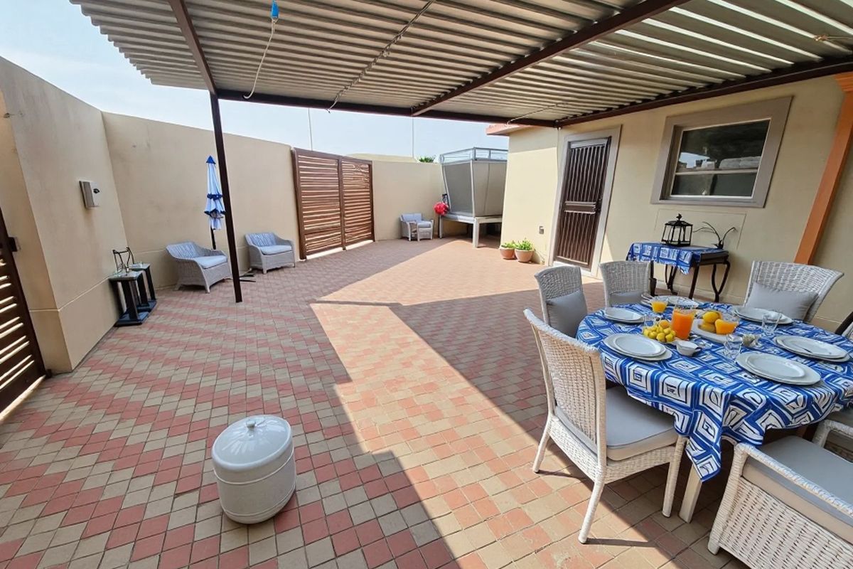 House For Sale in Riverside View - Photo 2