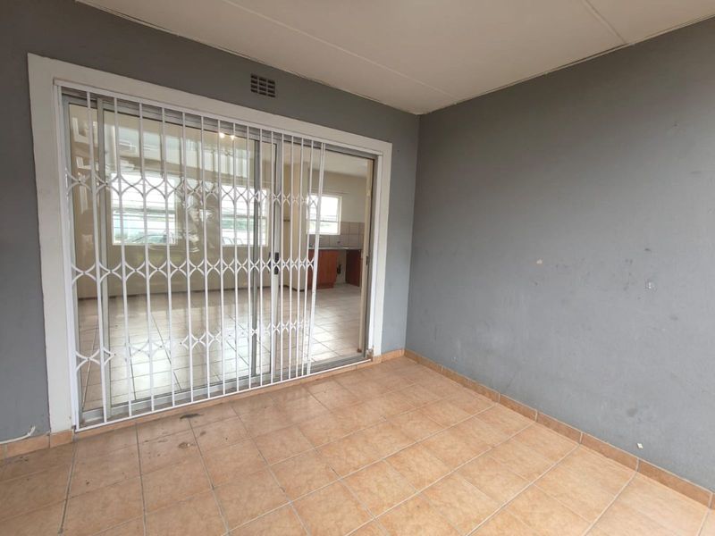 Apartment For Sale in Ferndale - Photo 3